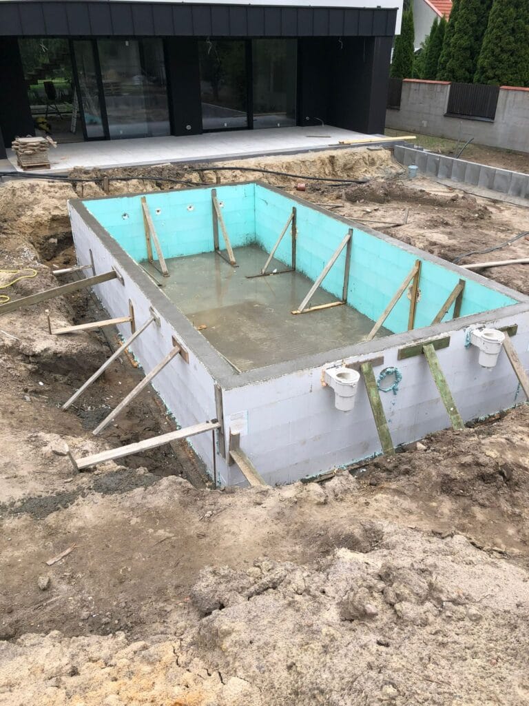 budowa basen zewnetrzny global bud