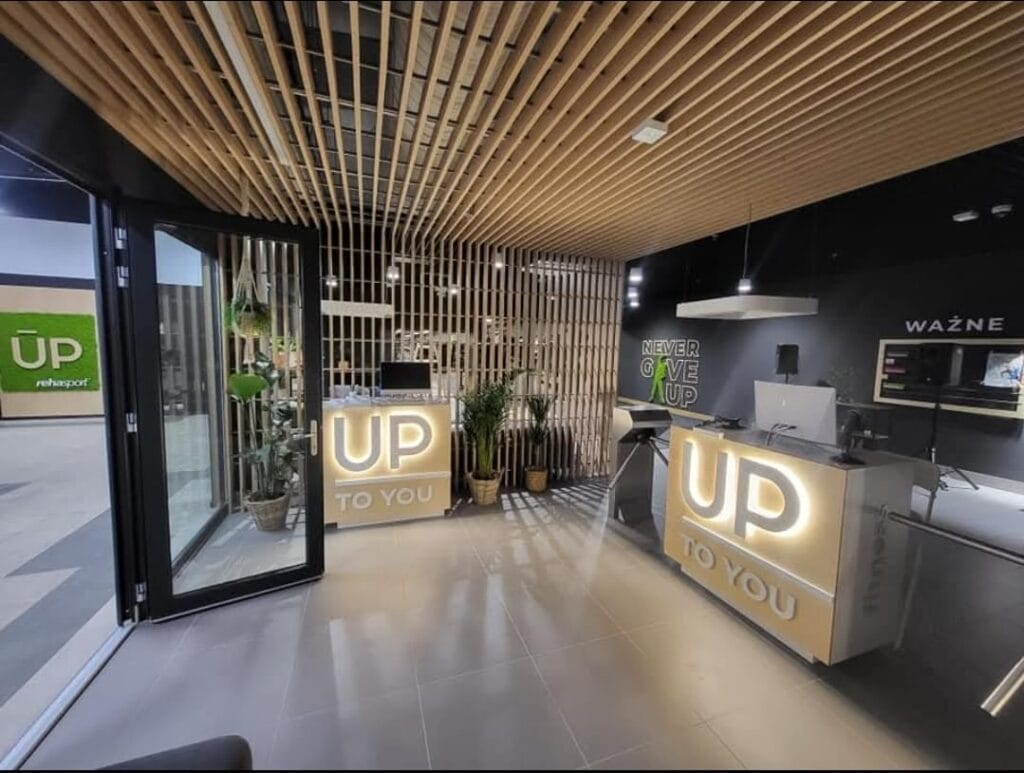 recepcja up to you klub fitness global bud skierniewice