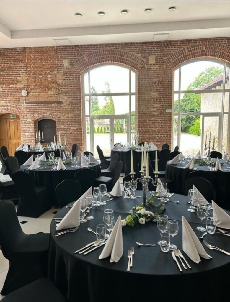 sala bankietowa cegla industrialne wnetrze global bud